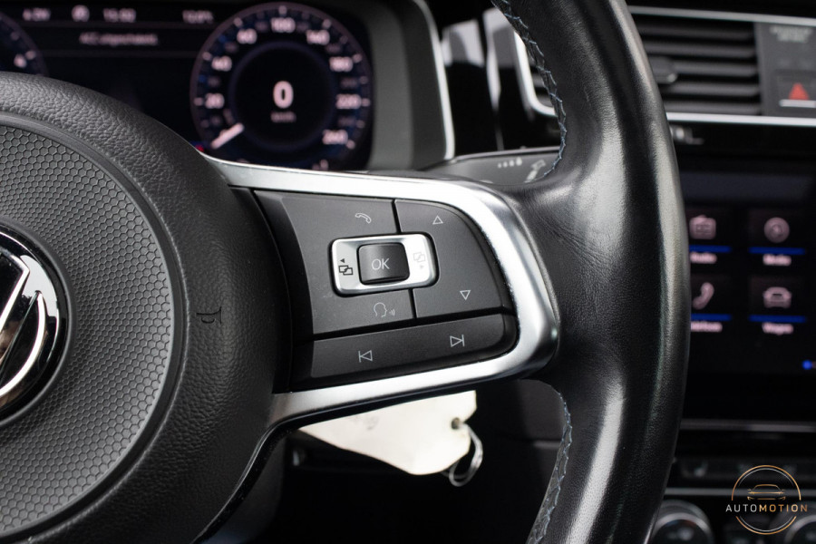 Volkswagen Golf 1.4 TSI PHEV GTE PANO STOELVERWARMING CAMERA