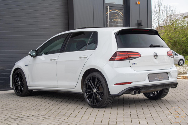 Volkswagen Golf 1.4 TSI PHEV GTE PANO STOELVERWARMING CAMERA