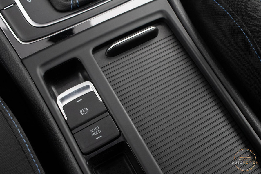 Volkswagen Golf 1.4 TSI PHEV GTE PANO STOELVERWARMING CAMERA