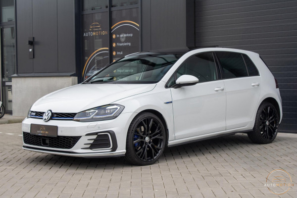 Volkswagen Golf 1.4 TSI PHEV GTE PANO STOELVERWARMING CAMERA