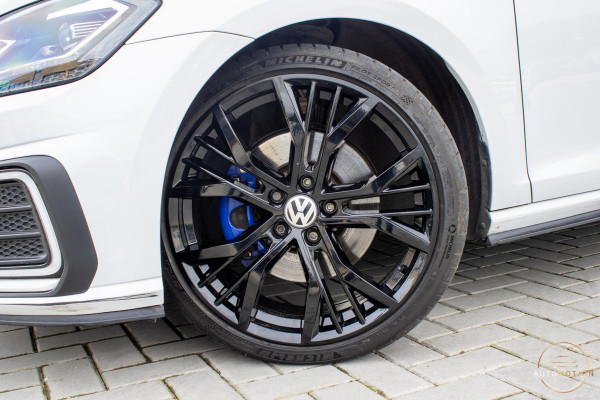 Volkswagen Golf 1.4 TSI PHEV GTE PANO STOELVERWARMING CAMERA
