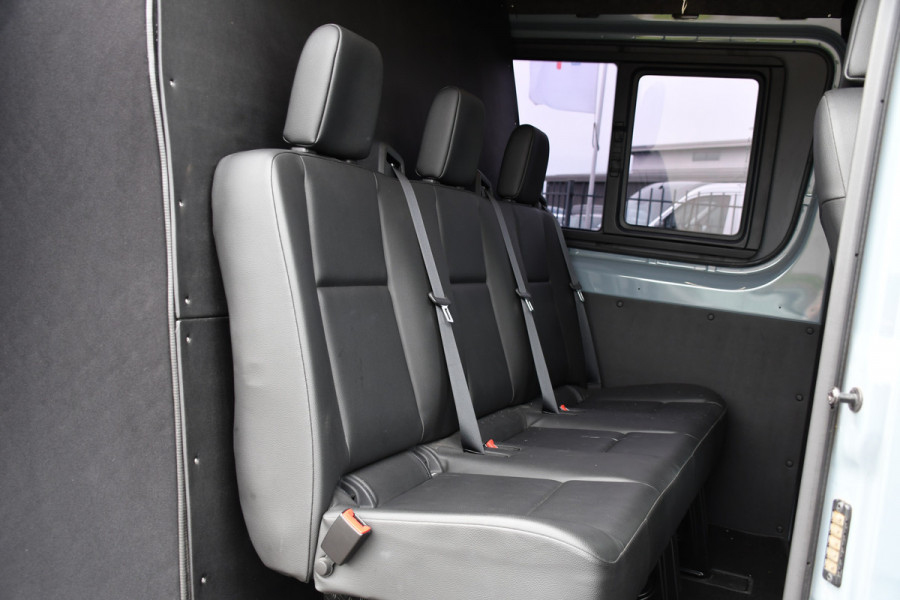 Mercedes-Benz Sprinter 319 V6 3.0 CDI L2H1 DC PB Edition Cruise, Camera, Carplay, 10,5'' Mbux, LED, Leder, Memorie, Trekhaak, 5 Zits, Uniek!