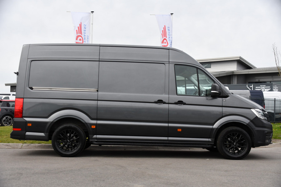 Volkswagen Crafter 35 2.0 TDI L3H3 Highline PB Edition Adaptieve Cruise, Camera, Carplay, LED, Clima, Stoelverwarming, 177pk, Automaat, Leder, Uniek!