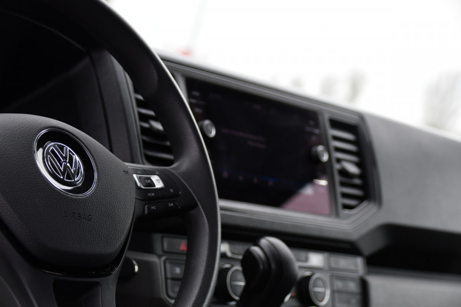 Volkswagen Crafter 35 2.0 TDI L3H3 Highline PB Edition Adaptieve Cruise, Camera, Carplay, LED, Clima, Stoelverwarming, 177pk, Automaat, Leder, Uniek!