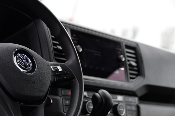 Volkswagen Crafter 35 2.0 TDI L3H3 Highline PB Edition Adaptieve Cruise, Camera, Carplay, LED, Clima, Stoelverwarming, 177pk, Automaat, Leder, Uniek!