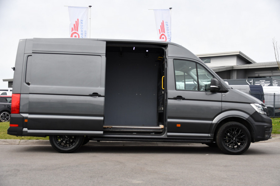 Volkswagen Crafter 35 2.0 TDI L3H3 Highline PB Edition Adaptieve Cruise, Camera, Carplay, LED, Clima, Stoelverwarming, 177pk, Automaat, Leder, Uniek!