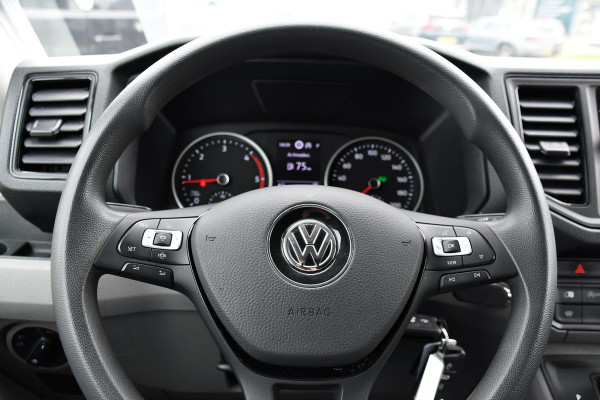 Volkswagen Crafter 35 2.0 TDI L3H3 Highline PB Edition Adaptieve Cruise, Camera, Carplay, LED, Clima, Stoelverwarming, 177pk, Automaat, Leder, Uniek!