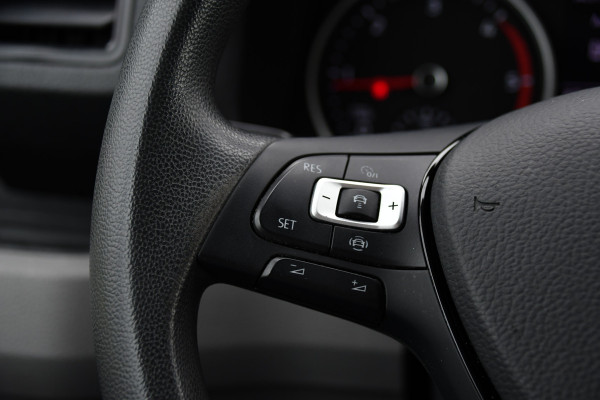 Volkswagen Crafter 35 2.0 TDI L3H3 Highline PB Edition Adaptieve Cruise, Camera, Carplay, LED, Clima, Stoelverwarming, 177pk, Automaat, Leder, Uniek!