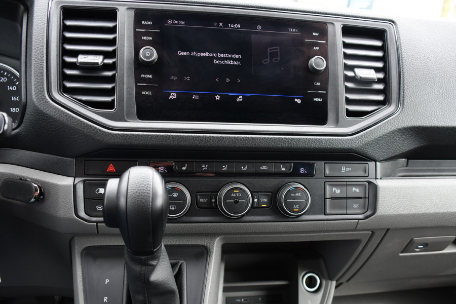 Volkswagen Crafter 35 2.0 TDI L3H3 Highline PB Edition Adaptieve Cruise, Camera, Carplay, LED, Clima, Stoelverwarming, 177pk, Automaat, Leder, Uniek!