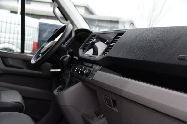 Volkswagen Crafter 35 2.0 TDI L3H3 Highline PB Edition Adaptieve Cruise, Camera, Carplay, LED, Clima, Stoelverwarming, 177pk, Automaat, Leder, Uniek!