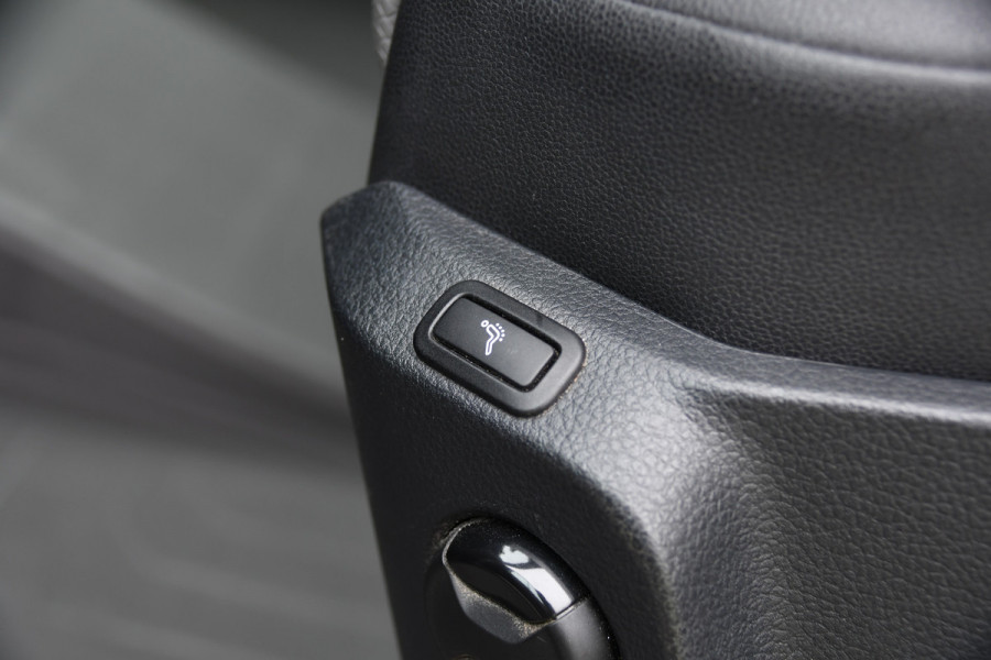 Volkswagen Crafter 35 2.0 TDI L3H3 Highline PB Edition Adaptieve Cruise, Camera, Carplay, LED, Clima, Stoelverwarming, 177pk, Automaat, Leder, Uniek!