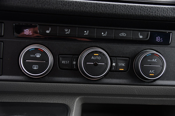 Volkswagen Crafter 35 2.0 TDI L3H3 Highline PB Edition Adaptieve Cruise, Camera, Carplay, LED, Clima, Stoelverwarming, 177pk, Automaat, Leder, Uniek!