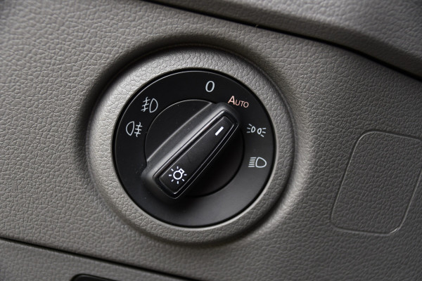 Volkswagen Crafter 35 2.0 TDI L3H3 Highline PB Edition Adaptieve Cruise, Camera, Carplay, LED, Clima, Stoelverwarming, 177pk, Automaat, Leder, Uniek!