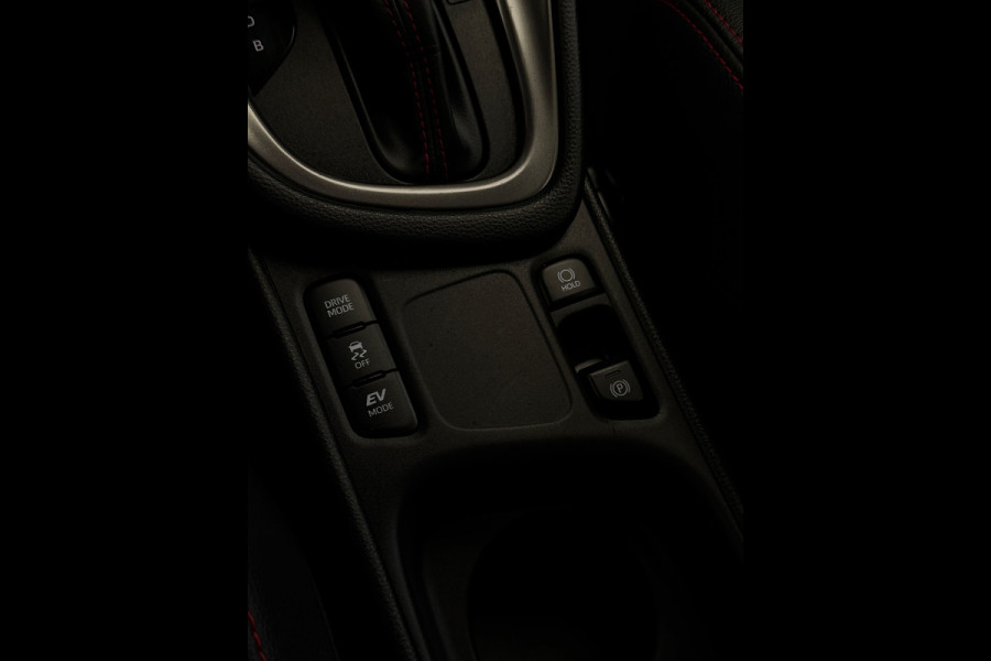 Toyota Yaris 1.5 Hybrid 130 GR SPORT HuD CarPlay Camera