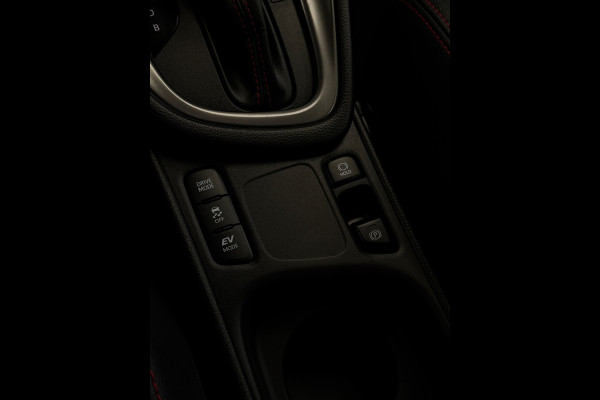 Toyota Yaris 1.5 Hybrid 130 GR SPORT HuD CarPlay Camera