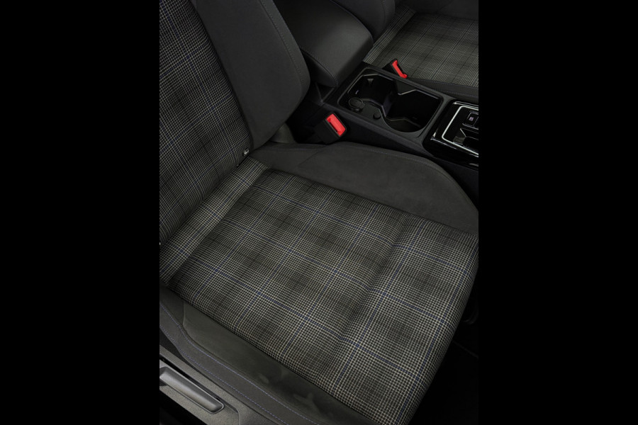 Volkswagen Golf 1.4 eHybrid GTE Panorama 245pk Camera