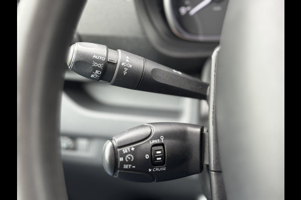 Peugeot Expert L3H1 2.0 BlueHDI 120 Premium Pack Zomerwielset op LMV | Dual-Zone Climate Control | Binnenspiegel d.m.v. Camera | Apple Carplay