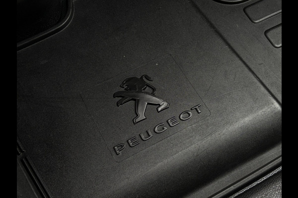 Peugeot Expert L3H1 2.0 BlueHDI 120 Premium Pack Zomerwielset op LMV | Dual-Zone Climate Control | Binnenspiegel d.m.v. Camera | Apple Carplay