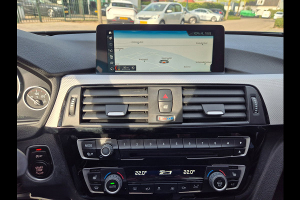 BMW 3-serie 330i M Sport Apple Pano CarPlay 360 Camera H&K 100% Dealer onderhouden 19inch M 330i High Executive