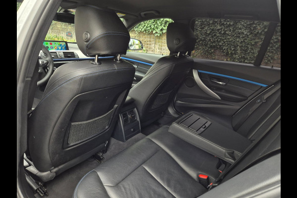 BMW 3 Serie Touring M Sport Apple CarPlay dig.dash Navi GR NAP NL Edition M Sport Shadow Executive