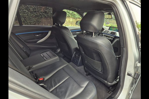 BMW 3 Serie Touring M Sport Apple CarPlay dig.dash Navi GR NAP NL Edition M Sport Shadow Executive