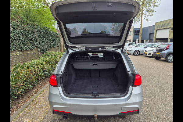 BMW 3 Serie Touring M Sport Apple CarPlay dig.dash Navi GR NAP NL Edition M Sport Shadow Executive