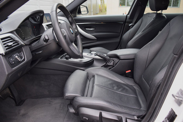 BMW 3-serie Gran Turismo 320i Corporate Lease High Executive*M-Pakket*Pano*HUD*H&K*Keyless*Trekhaak*Enz
