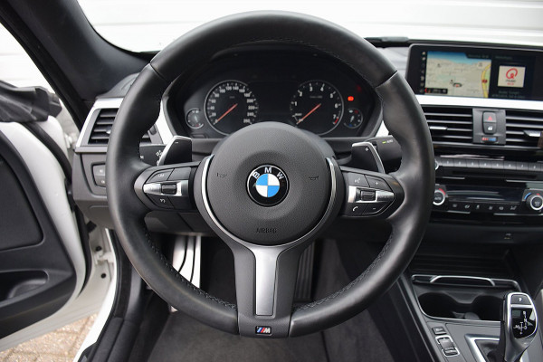 BMW 3-serie Gran Turismo 320i Corporate Lease High Executive*M-Pakket*Pano*HUD*H&K*Keyless*Trekhaak*Enz