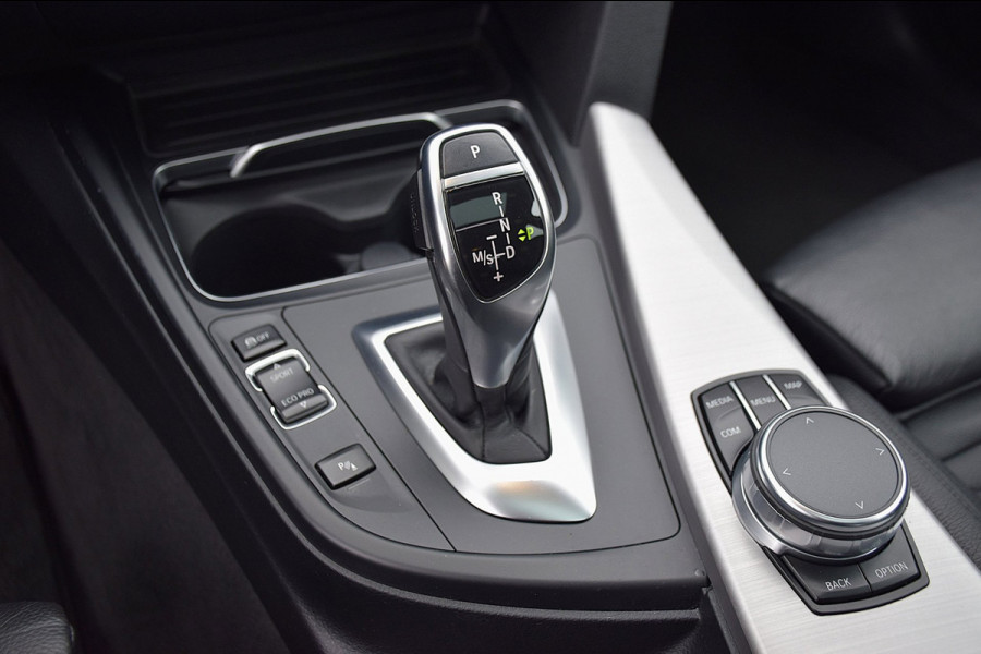 BMW 3-serie Gran Turismo 320i Corporate Lease High Executive*M-Pakket*Pano*HUD*H&K*Keyless*Trekhaak*Enz