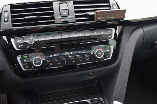 BMW 3-serie Gran Turismo 320i Corporate Lease High Executive*M-Pakket*Pano*HUD*H&K*Keyless*Trekhaak*Enz