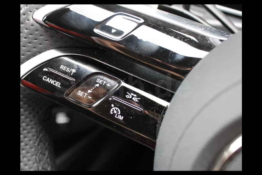 Mercedes-Benz C-Klasse Estate 300e AMG ** DIGI LED, NAVI+, DISTR, MEMORY, VERW. ST, NIGHT, ALARM ** 1e EIG - UNFALLFREI - Ex. MB-AG ** ** INFORMEER OOK NAAR ONZE AANTREKKELIJKE FINANCIAL-LEASE TARIEVEN **