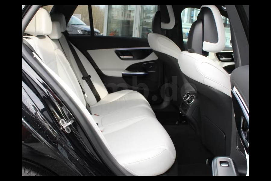 Mercedes-Benz C-Klasse Estate 300e AMG ** DIGI LED, NAVI+, DISTR, MEMORY, VERW. ST, NIGHT, ALARM ** 1e EIG - UNFALLFREI - Ex. MB-AG ** ** INFORMEER OOK NAAR ONZE AANTREKKELIJKE FINANCIAL-LEASE TARIEVEN **
