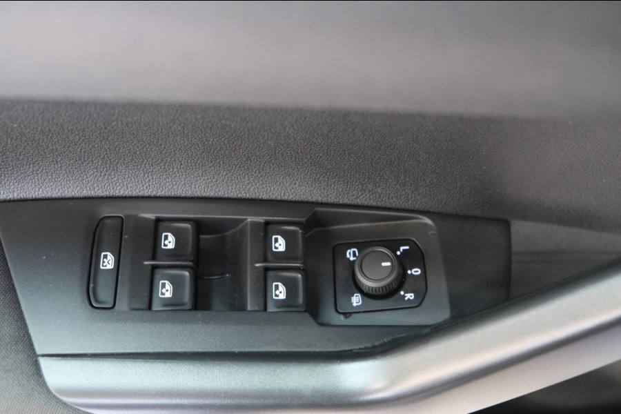 Volkswagen Taigo 1.0 TSI Life - N.A.P. Airco, Cruise, PDC, Carplay, Virtual Display.