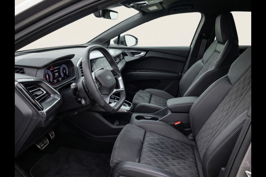 Audi Q4 Sportback e-tron 50 quattro S edition 77 kWh 299pk | Panoramadak | Matrix | Sonos Audio 21 inch Lichtmetalen velgen | Sportstoelen |