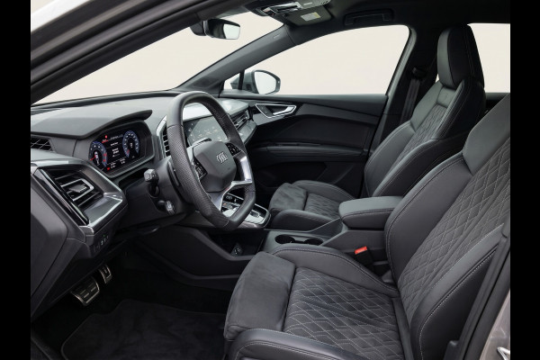 Audi Q4 Sportback e-tron 50 quattro S edition 77 kWh 299pk | Panoramadak | Matrix | Sonos Audio 21 inch Lichtmetalen velgen | Sportstoelen |