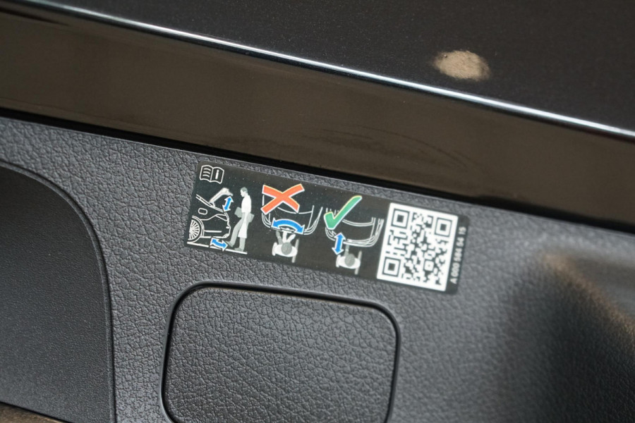 Mercedes-Benz CLA-Klasse Shooting Brake AMG *FACELIFT* + BURMESTER / 360° / HEAD-UP / MEMORY