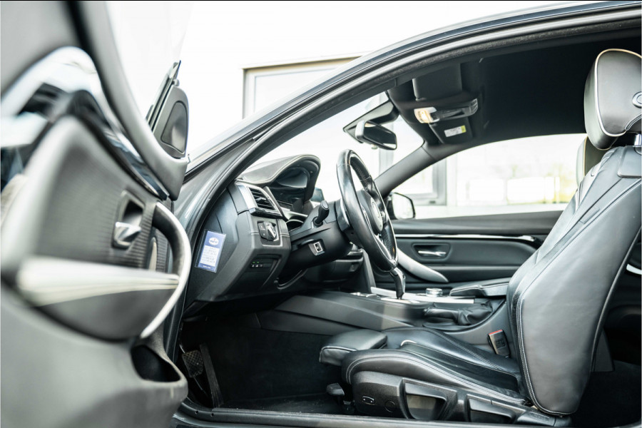 BMW 4 Serie Coupé 420i High Executive