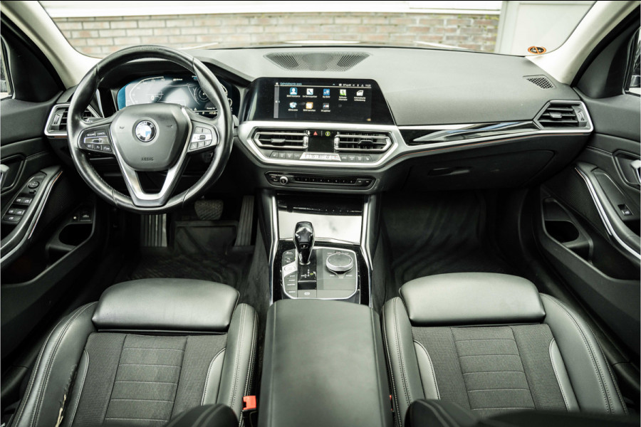 BMW 3 Serie Touring 330e High Executive