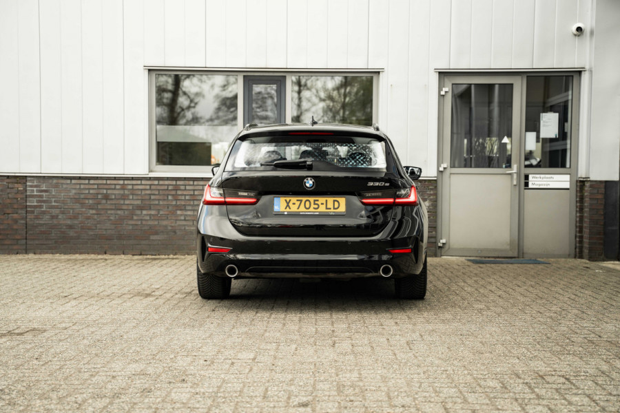 BMW 3 Serie Touring 330e High Executive