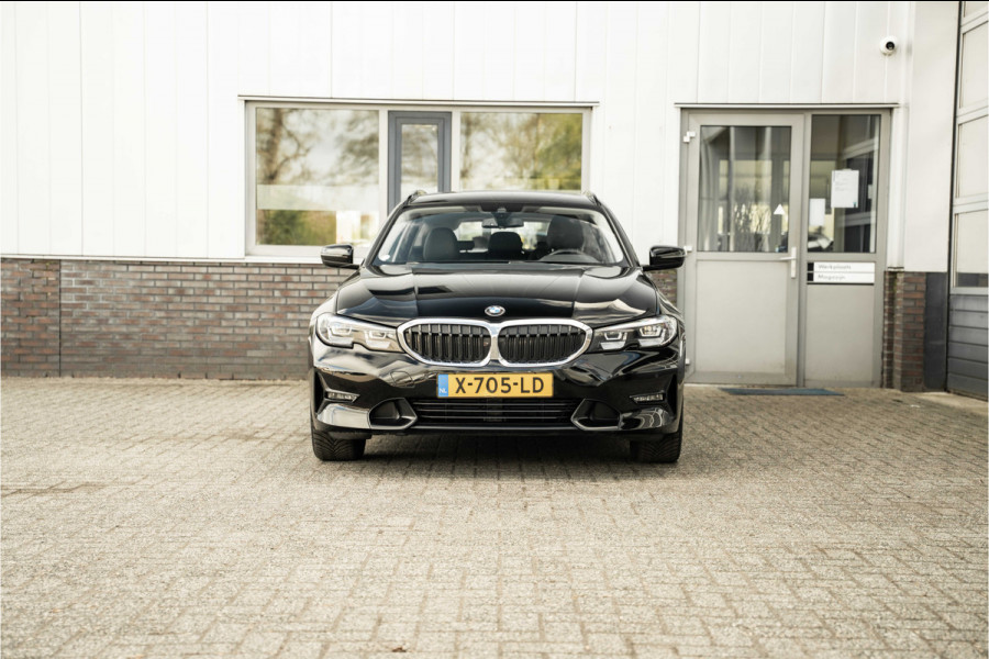 BMW 3 Serie Touring 330e High Executive