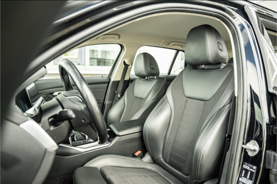 BMW 3 Serie Touring 330e High Executive