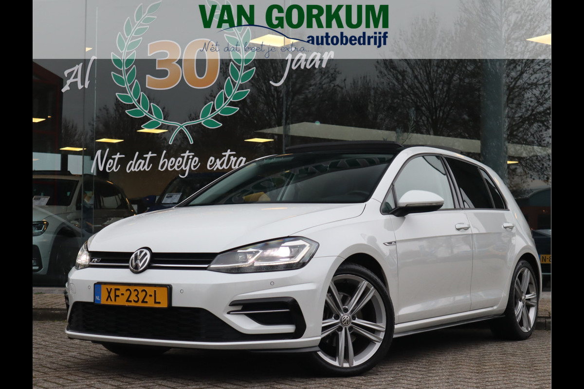 Volkswagen Golf 1.5 TSI Highline Pano / Navi / Elekramen / R-Line / Climate / Led Dealeronderhouden