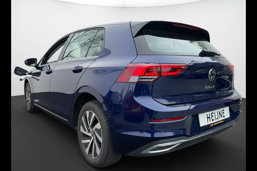 Volkswagen Golf 1.4 eHybrid 204PK DSG STYLE CAMERA/CARPLAY/STUURVERW.