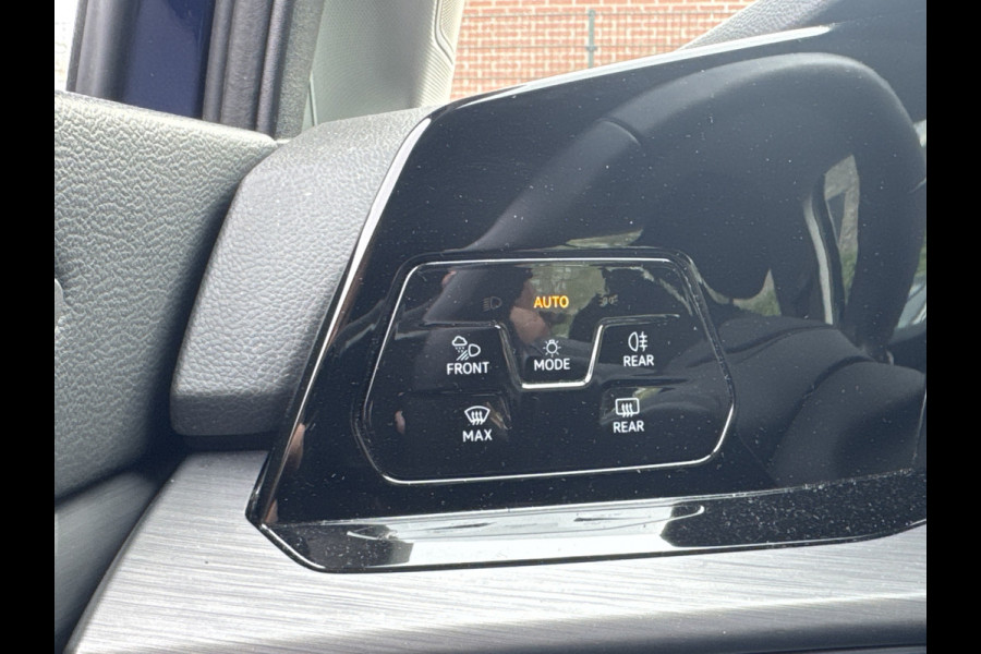Volkswagen Golf 1.4 eHybrid 204PK DSG STYLE CAMERA/CARPLAY/STUURVERW.
