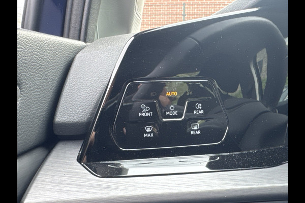 Volkswagen Golf 1.4 eHybrid 204PK DSG STYLE CAMERA/CARPLAY/STUURVERW.