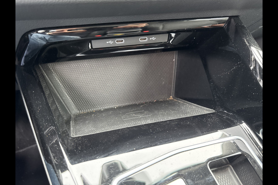 Volkswagen Golf 1.4 eHybrid 204PK DSG STYLE CAMERA/CARPLAY/STUURVERW.