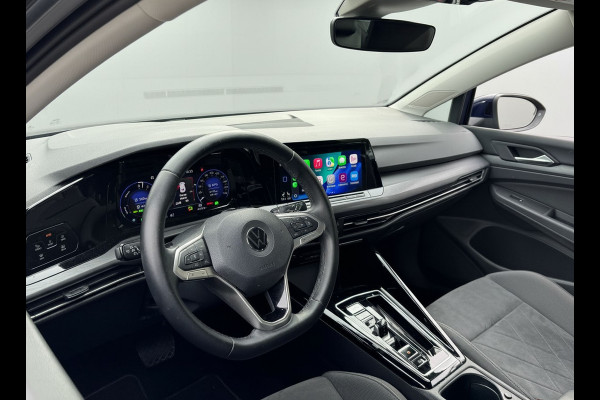 Volkswagen Golf 1.4 eHybrid 204PK DSG STYLE CAMERA/CARPLAY/STUURVERW.