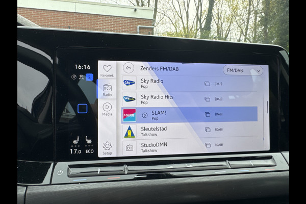 Volkswagen Golf 1.4 eHybrid 204PK DSG STYLE CAMERA/CARPLAY/STUURVERW.