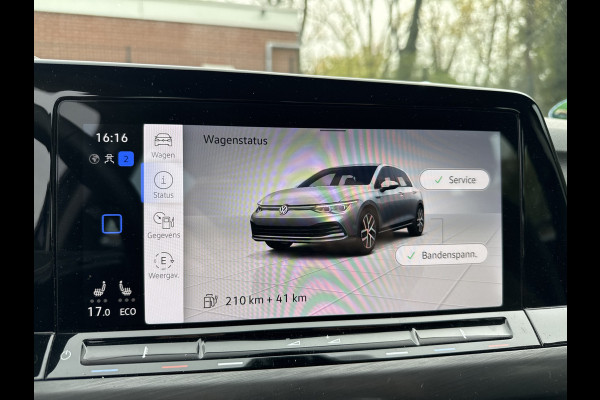 Volkswagen Golf 1.4 eHybrid 204PK DSG STYLE CAMERA/CARPLAY/STUURVERW.