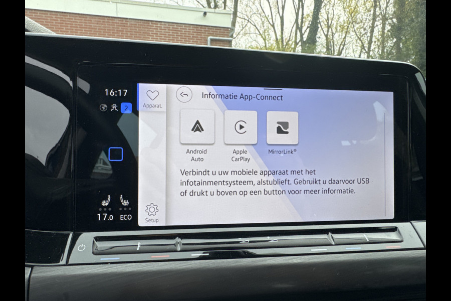 Volkswagen Golf 1.4 eHybrid 204PK DSG STYLE CAMERA/CARPLAY/STUURVERW.
